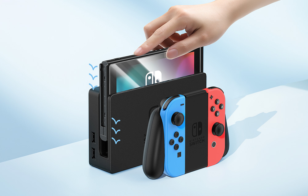 Close-up of Baseus tempered glass fitting on Nintendo Switch