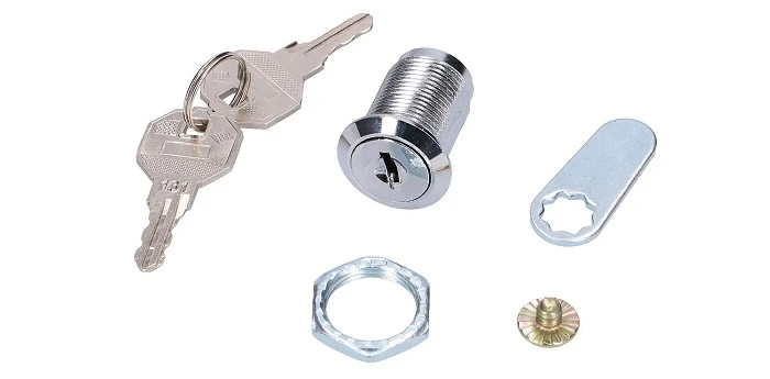Extralink lock mounted on rack door