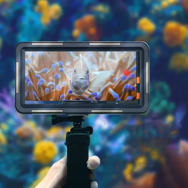 Tech-Protect waterproof smartphone case overview