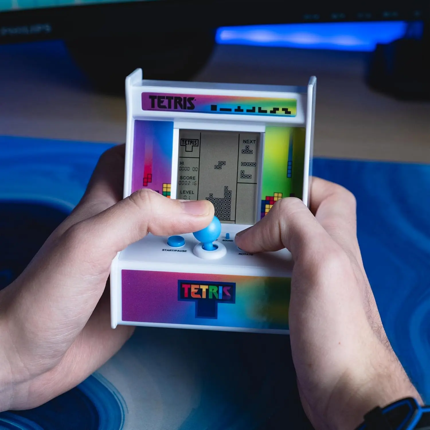 Retro handheld puzzle game console product view