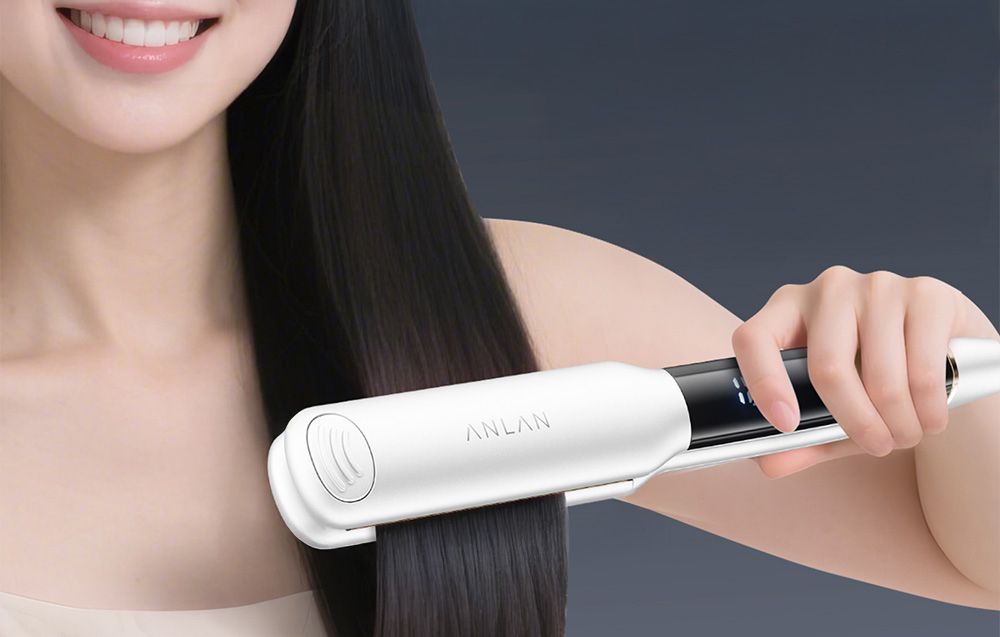 Woman styling hair with the ANLAN 05-AJB51-02E straightener