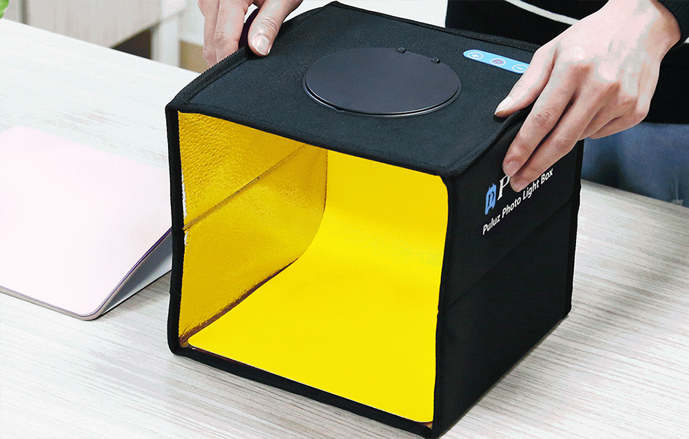 PULUZ PU5025B with yellow photography background