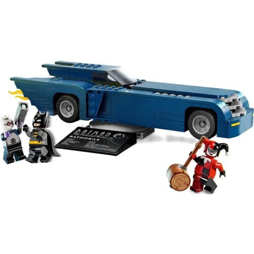 LEGO 76274 Batmobile vs Harley Quinn & Mr Freeze (4).webp
