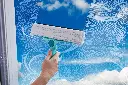 51320-Window-and-Frame-Cleaner-4in1-Anwendung-007-287470.webp